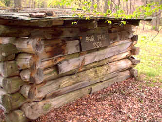 Old Lean-To1.JPG (257262 bytes)