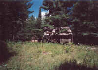 fhouse1.jpg (137709 bytes)