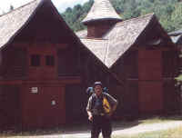 hikergreg.jpg (105263 bytes)