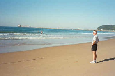 35mmbeach2.jpg (416085 bytes)