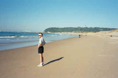 35mmbeach3.jpg (419390 bytes)